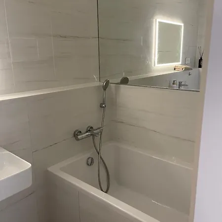 Exclusive In Eurovea Tower 公寓 *