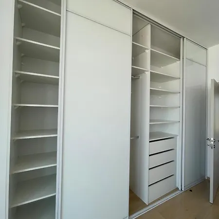 Exclusive In Eurovea Tower Apartment *